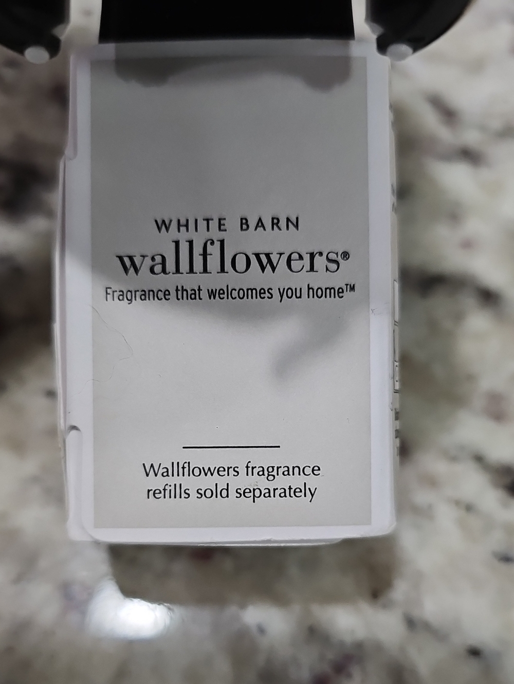 Bath and Body Works/White Barn Halloween Collection Snake Wallflower Plug - Picture 2 of 5
